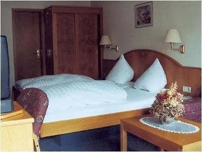 Hirschen-dorfmuehle 3*